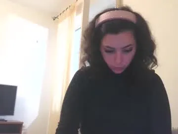 prettyjulliette — #naked #pvtopen #bigass #smallboobs #shaved #longnails #lipsbig #chubby #playpussy #