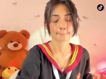 Cute Princessluna_14 wants you to fuck her body now princessluna_14 from Chaturbate