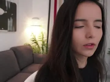 raychell_black — Freechat on Chaturbate