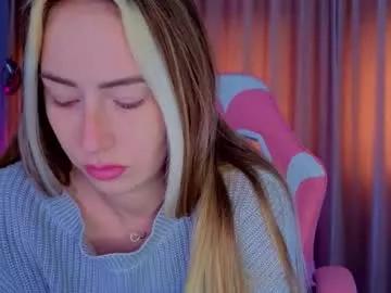Join 22 years old reina_cummings from Chaturbate reina_cummings from Chaturbate