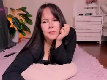 reyniri from Chaturbate