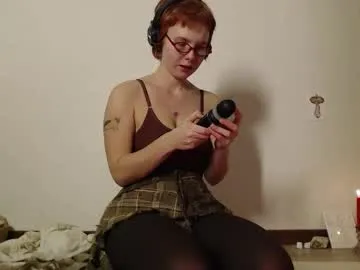 rubylynxxx — doggy in panties closeup [200 tokens left] #hairy #bigboobs #couple #redhead #bigpussylips