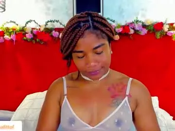 silvannafit — GOAL: Fuck me in doggy close-up [299 tokens remaining] A muscular brunette goddess awaits you... come closer and let yourself be tempted. #ebony #bigass #muscle #milf #anal