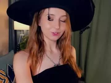 Explore sexy stripper Tessiekhanponaphan tessiekhanponaphan from Chaturbate