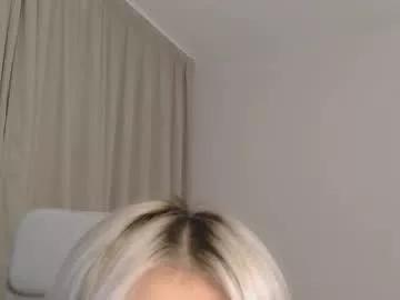 Join cute model Vivianwinters vivianwinters from Chaturbate