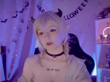 vronnier from Chaturbate