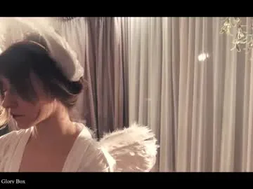 webcora — welcome, stranger, what can I do for you?  - Goal: take the bra off [152 tokens left] #sensual #dance #erotic #petite #tease