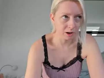 xxkimber_bentonxx from Chaturbate
