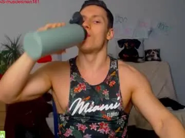 zeinmiracles — Ohmibod: Toy that vibrates at the sound of Tips and makes me wet. #OhMiBod