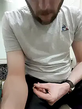 StripChat 80julien is Freechat 80julien — Areter toi et branle toi en extrieur