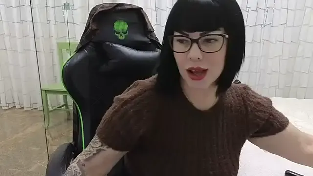 __Nina — KISS MEDILDO IN PUSSY