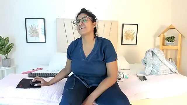 _Miaa_khalifa_ — masturbate with me