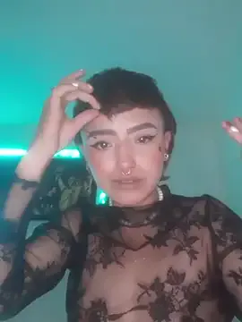 AlexxaAndRileyy — Win a prize, darling! 