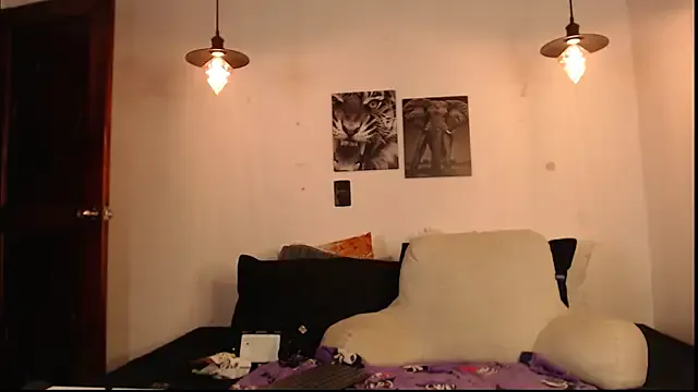 alien_eyes09 — Freechat on StripChat