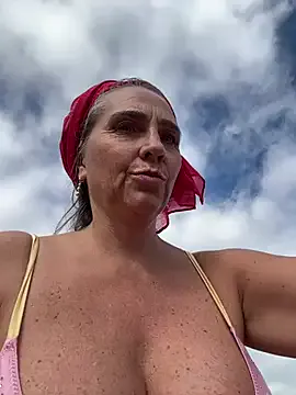 Alimela — Pleasure Me! 10 video's  for the Big,