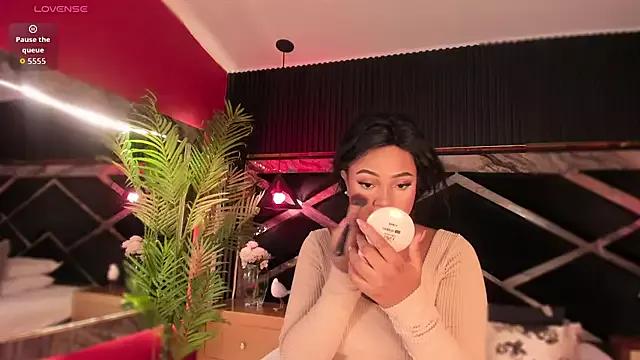 Discover StripChat's Aluna_sweet Aluna_sweet from StripChat