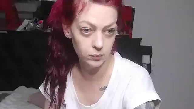 Admire Amanda-JewelzX, she wants to masturbate for you Amanda-JewelzX from StripChat