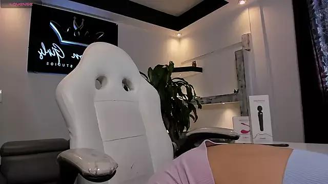 Explore StripChat's AnaRuiz AnaRuiz from StripChat