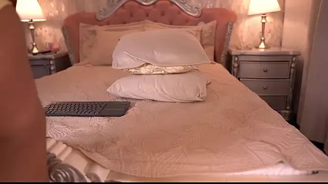 AngelineConnor from StripChat