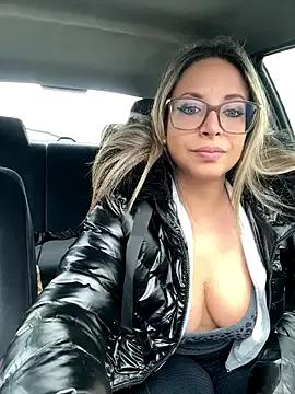 AnissaHale from StripChat