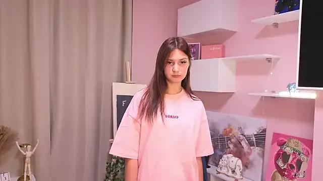 Discover sexy camslut AnneNarain AnneNarain from StripChat