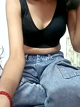 Aru_8507 — Full nude pussy fingaring in public