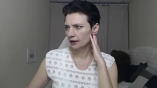 AvaSaturnian — Give me a happy day