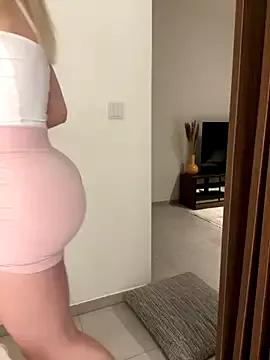 Hot Barbieblondine wants you to fuck her body now Barbieblondine from StripChat