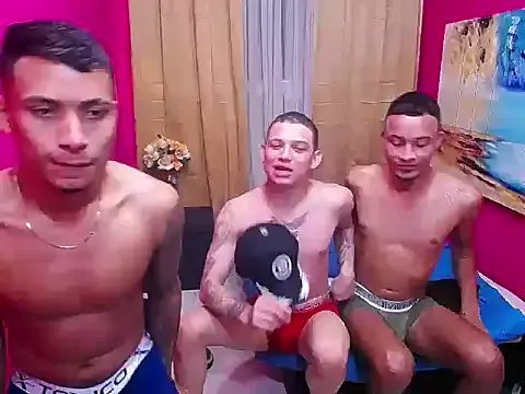 bigcock_latins — suck two cock