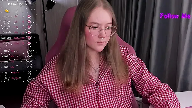 StripChat bunny_bubble is Freechat bunny_bubble — suck toy