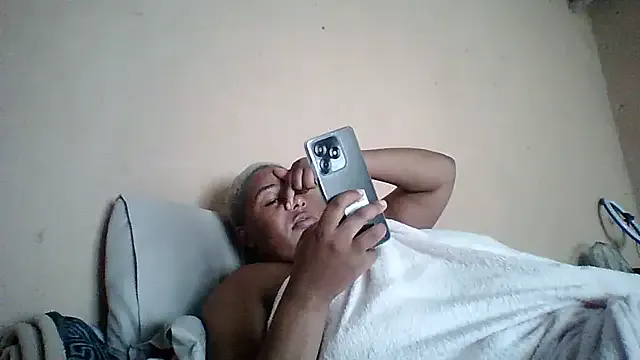 bustyboobs27 — Freechat on StripChat