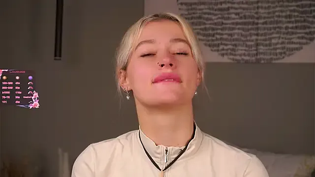 buvei — stand up and tease with booty