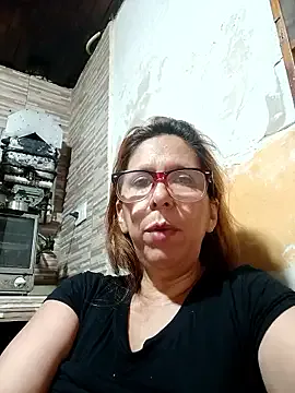 cari75 — Flash de pussy,y aceite en mis tetas