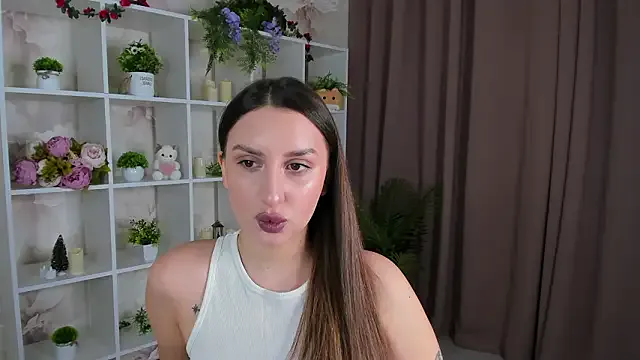 Celine_Coello — SQUEEZE BOOBS CLOSE TU CAM