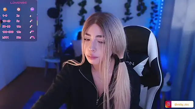 channel_blondee — dance wihtout clothes