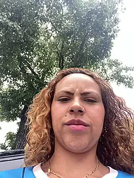 Chloe_Leaozinho — Me faa gozar no provador 