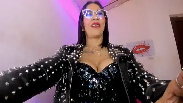 crisstal_miler — nude +oil