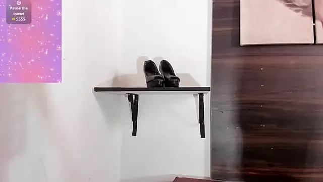 Explore Debora_Cienfuegos25, she wants to masturbate for you Debora_Cienfuegos25 from StripChat