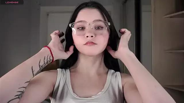 Sexy DelphaDivenere wants you to fuck her body now DelphaDivenere from StripChat