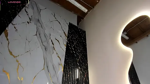 ebony_hot1 — Big oily booty shaking for you 