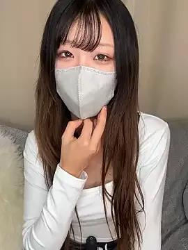 emiiiii1001 from StripChat