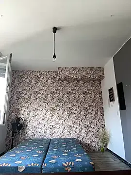 Emilia_Mausi — Fotos +doggytwerk