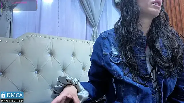 eva_delight_ — spit in nipples