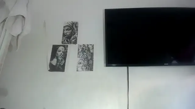 Foxy_Lovex — play naked with mo pussy