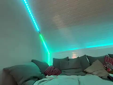 goddesemiiyy from StripChat