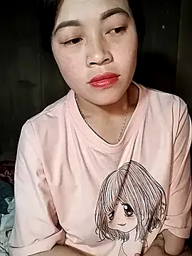 Hani-i — Show bare breasts 