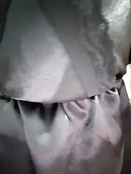 Freechat Haralushiaaa on StripChat