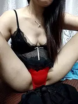 Freechat Haralushiaaa on StripChat