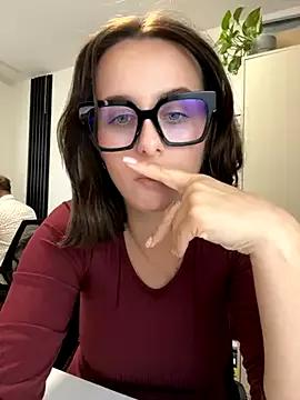 Hii_Lolla from StripChat