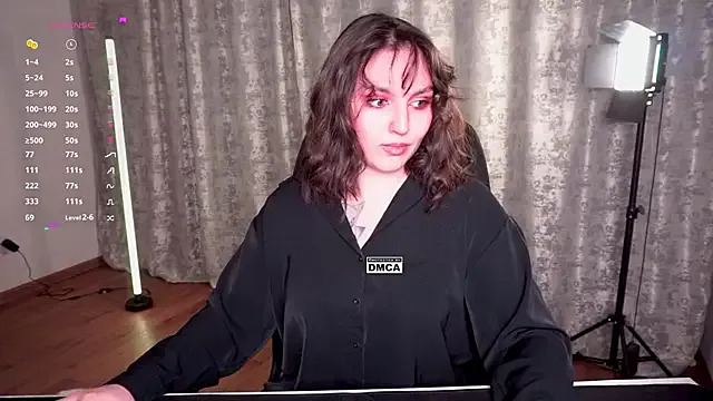 StripChat Hoot_owl_cb is Freechat Hoot_owl_cb — Slowly put on sexy stockings